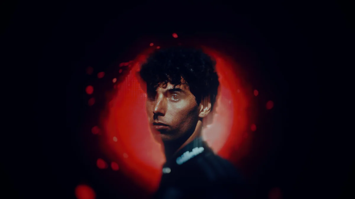 Lights Out · still 2