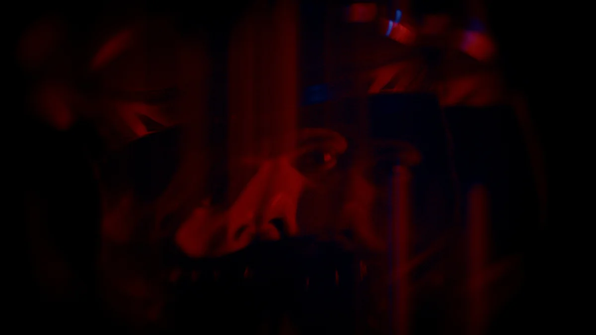 Lights Out · still 19
