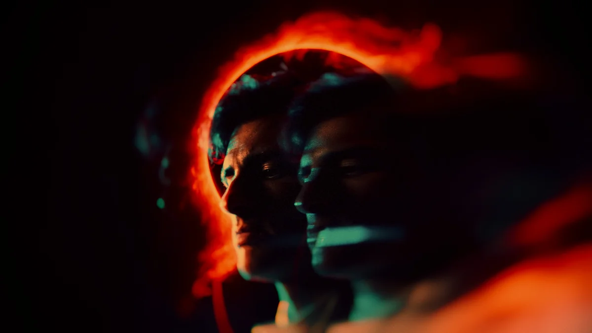 Lights Out · still 24